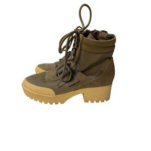 Steve Madden Womens Khaki Combat-Style Boots With Lug Soles & Lace-Up Closure Si